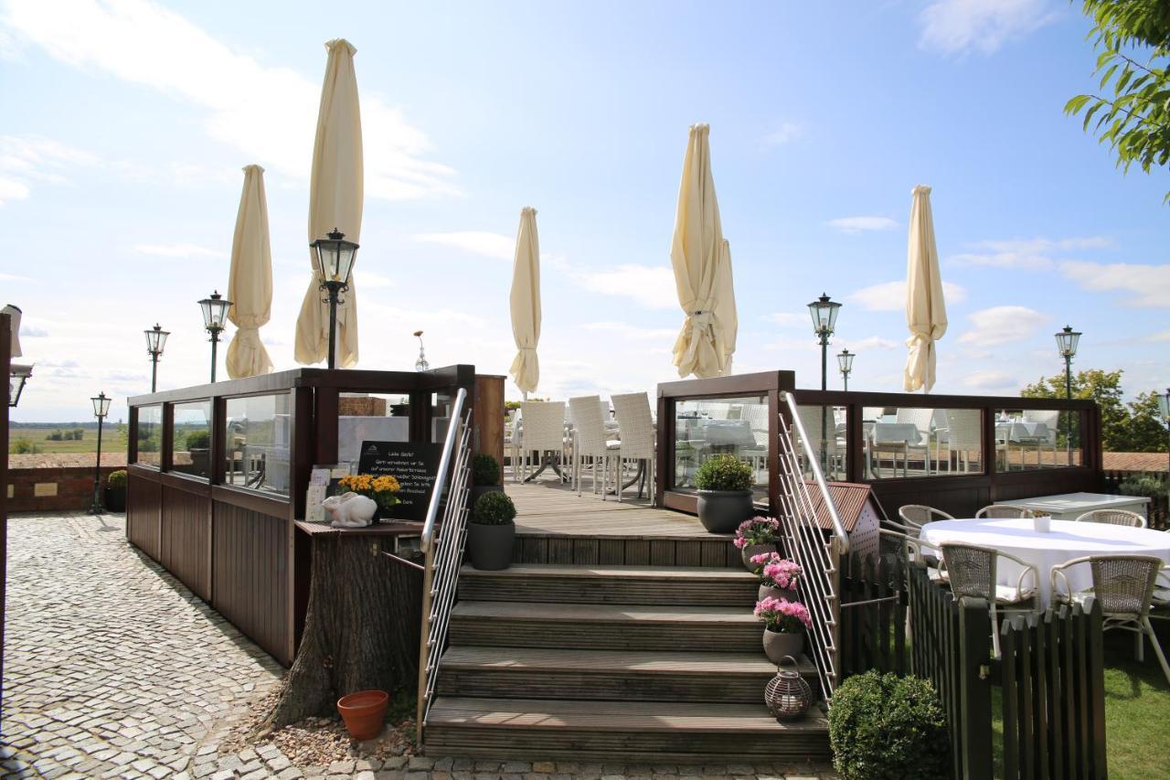 Ringhotel Schloss Tangermuende Exterior photo