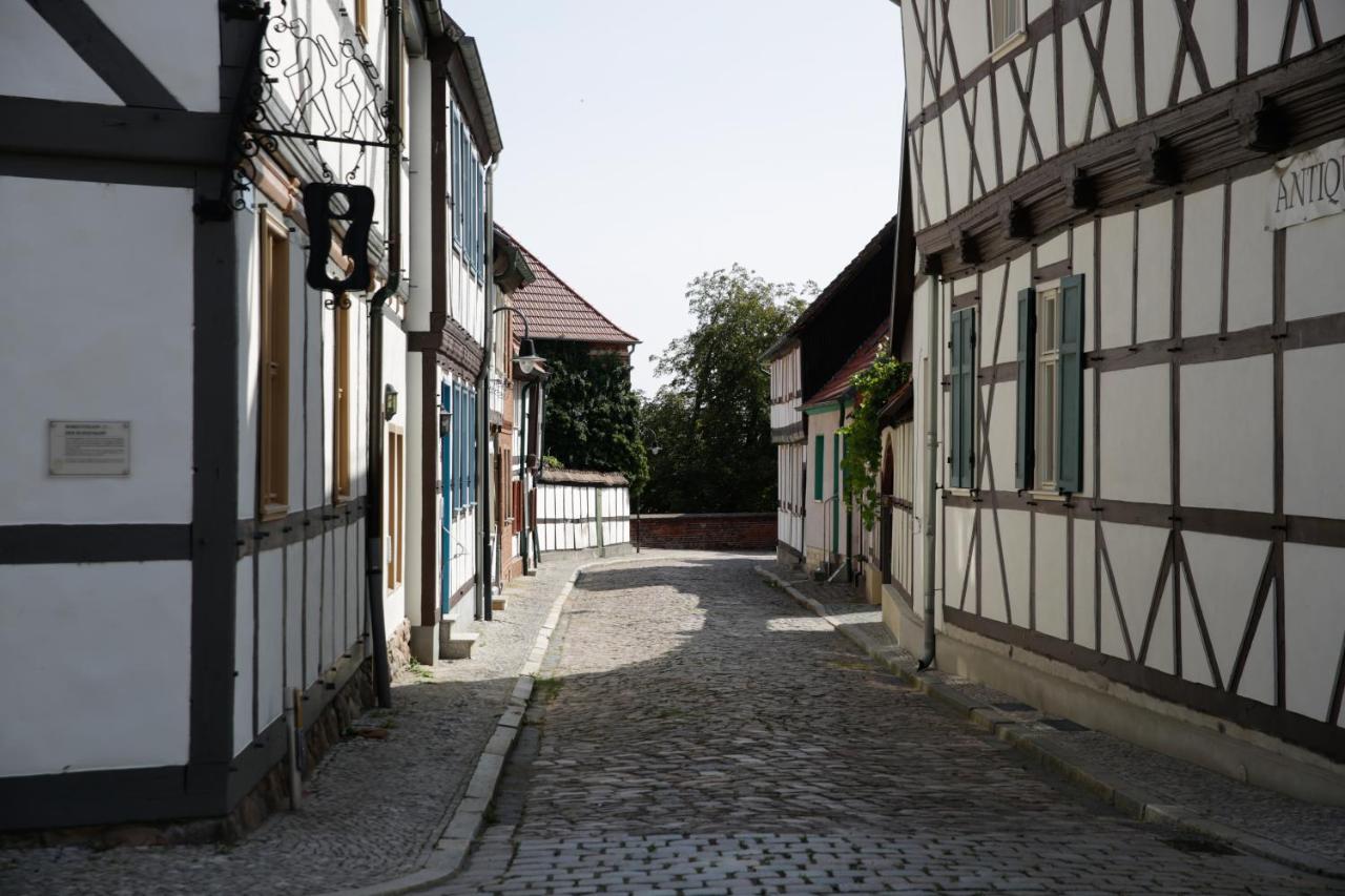 Ringhotel Schloss Tangermuende Exterior photo